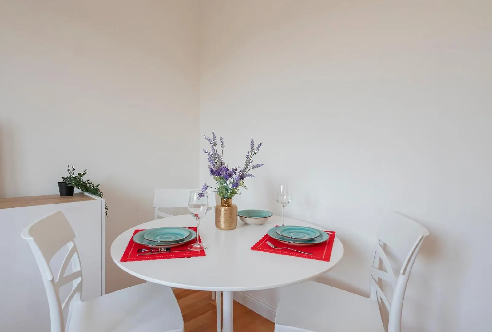 I Host Apartment - Gressoney 2 Milão